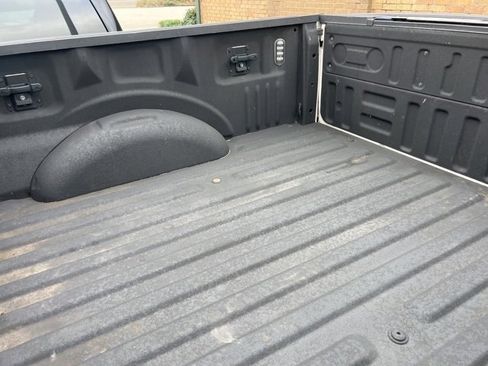 Used 2015 Ford F150 Platinum w/ Equipment Group 701A Luxury image 5