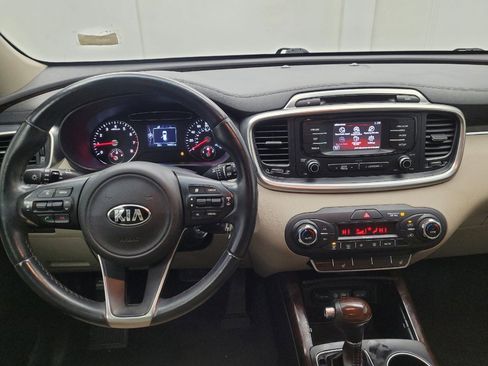 Used 2016 Kia Sorento EX image 22