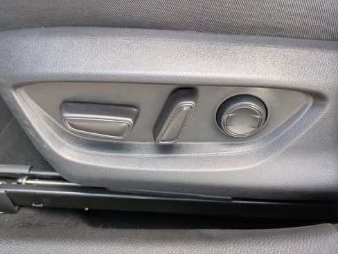 Used 2025 Toyota Camry LE FWD image 21