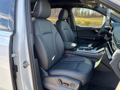 Used 2026 Audi Q7 3.0T Premium Plus image 28