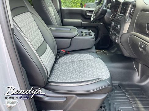 Used 2025 Chevrolet Silverado 2500 Custom w/ Custom Value Package AWD/4WD image 18