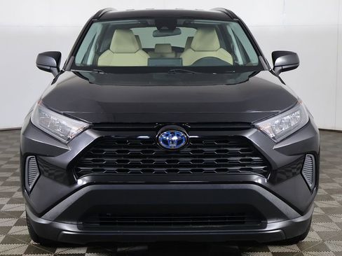 Used 2022 Toyota RAV4 LE AWD/4WD image 8