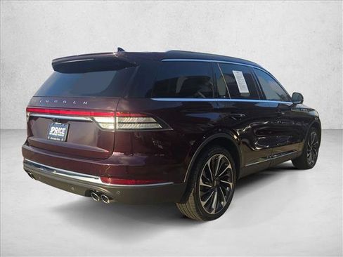 Used 2023 Lincoln Aviator Reserve w/ Equipment Group 201A image 5
