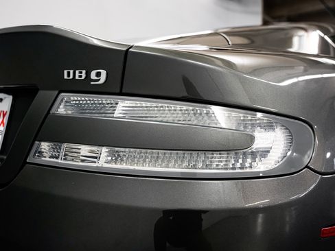 Used 2014 Aston Martin DB9 Coupe RWD image 34