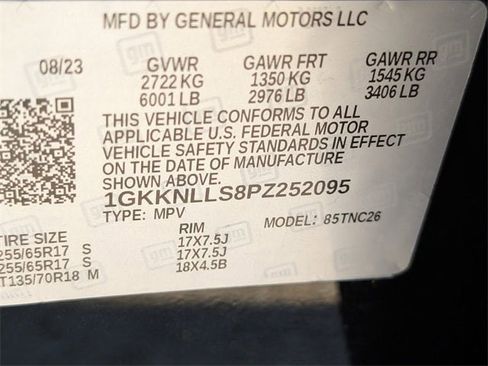 Used 2023 GMC Acadia AT4 w/ Technology Package image 28