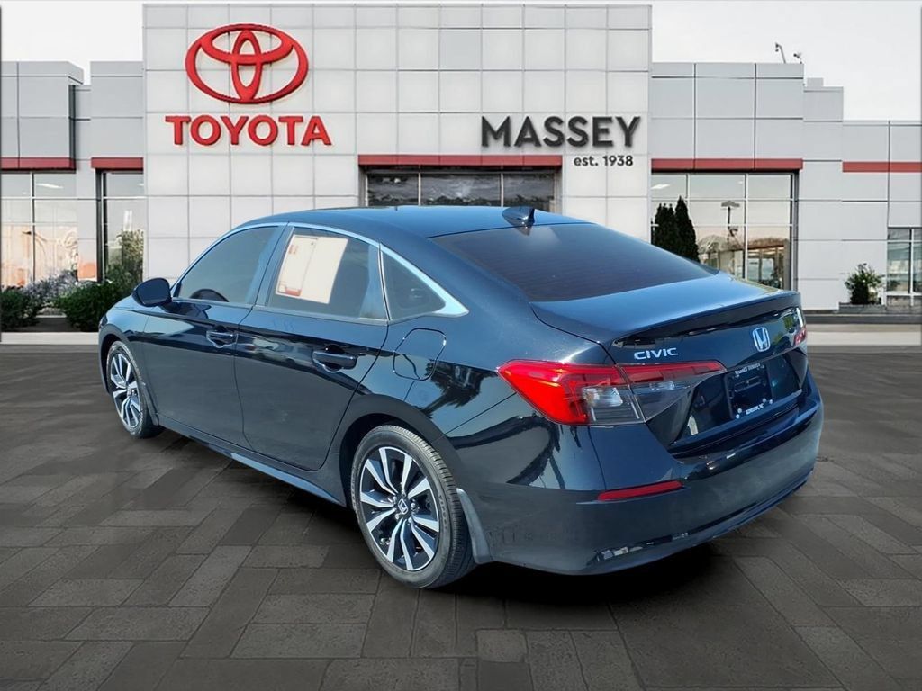 Used 2022 Honda Civic EX image 5