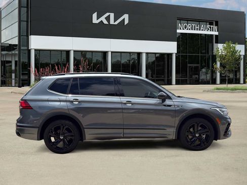 Used 2024 Volkswagen Tiguan SE R-Line AWD/4WD image 6