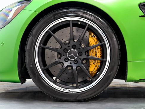 Used 2018 Mercedes-Benz AMG GT R Coupe image 37