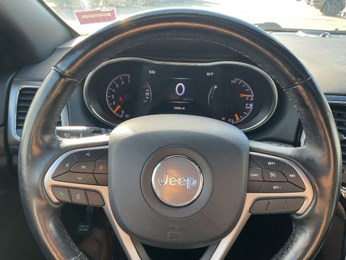 Used 2020 Jeep Grand Cherokee Altitude image 9