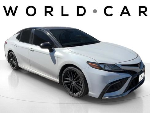 Used 2023 Toyota Camry XSE image 1