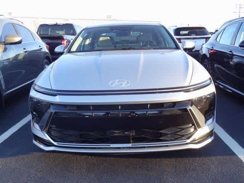 Used 2025 Hyundai Sonata SEL image 2