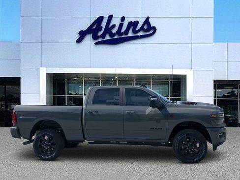 New 2026 RAM 2500 Laramie AWD/4WD image 1