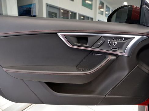 Used 2020 Jaguar F-TYPE Coupe image 14