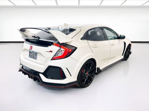 Used 2017 Honda Civic Type R image 4