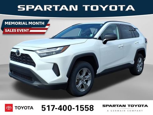 Used 2025 Toyota RAV4 LE AWD/4WD image 1