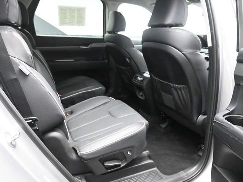 Used 2025 Hyundai Palisade SEL image 23