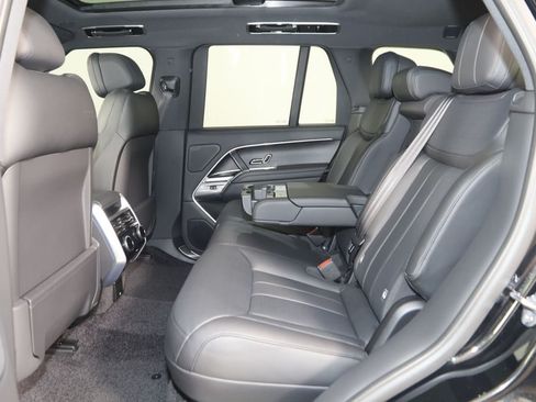 Used 2025 Land Rover Range Rover SE AWD/4WD image 58