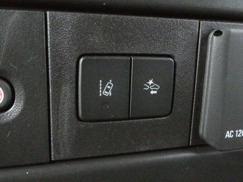 New 2025 GMC Savana 3500 w/ Power Convenience Package RWD image 17