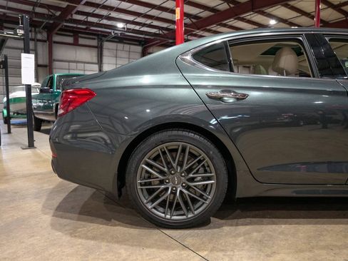 Used 2019 Genesis G70 3.3T Design AWD/4WD image 9