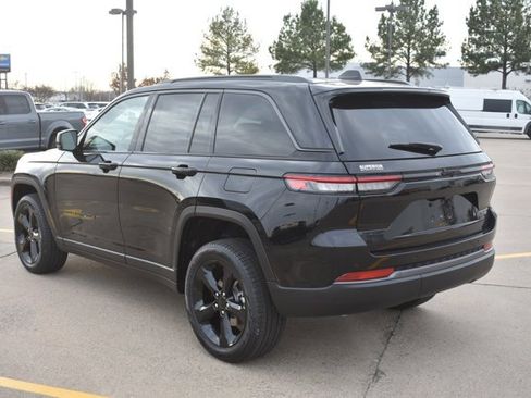 New 2026 Jeep Grand Cherokee Limited w/ Limited Altitude Package image 8
