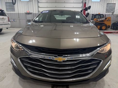 Used 2020 Chevrolet Malibu LT image 18