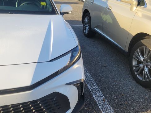 Certified 2025 Toyota Camry SE image 3