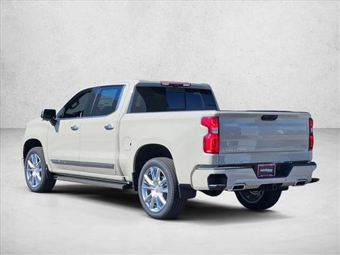 New 2026 Chevrolet Silverado 1500 High Country AWD/4WD image 9