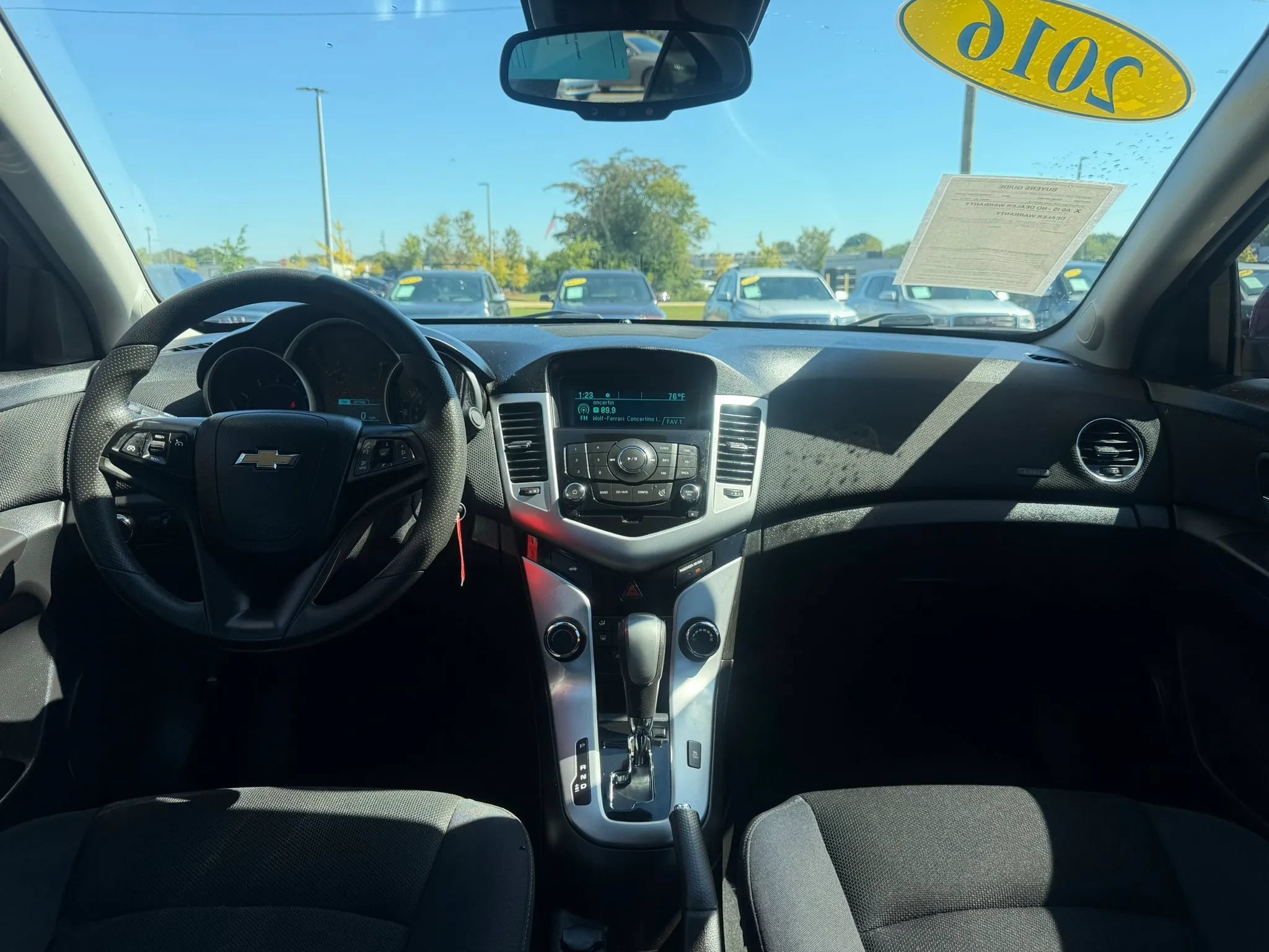 Used 2016 Chevrolet Cruze LT FWD image 9