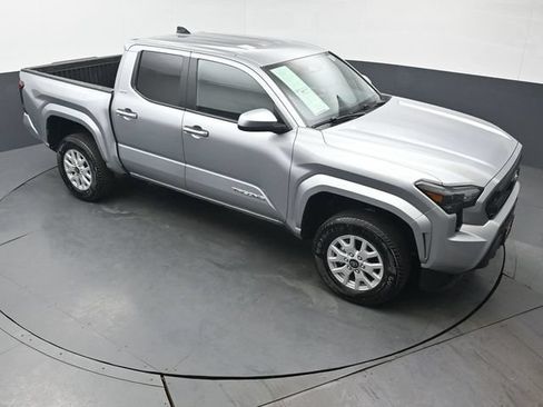 Used 2026 Toyota Tacoma SR5 AWD/4WD image 45