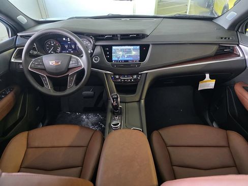 New 2026 Cadillac XT5 Premium Luxury w/ Driver Assist Package FWD image 8
