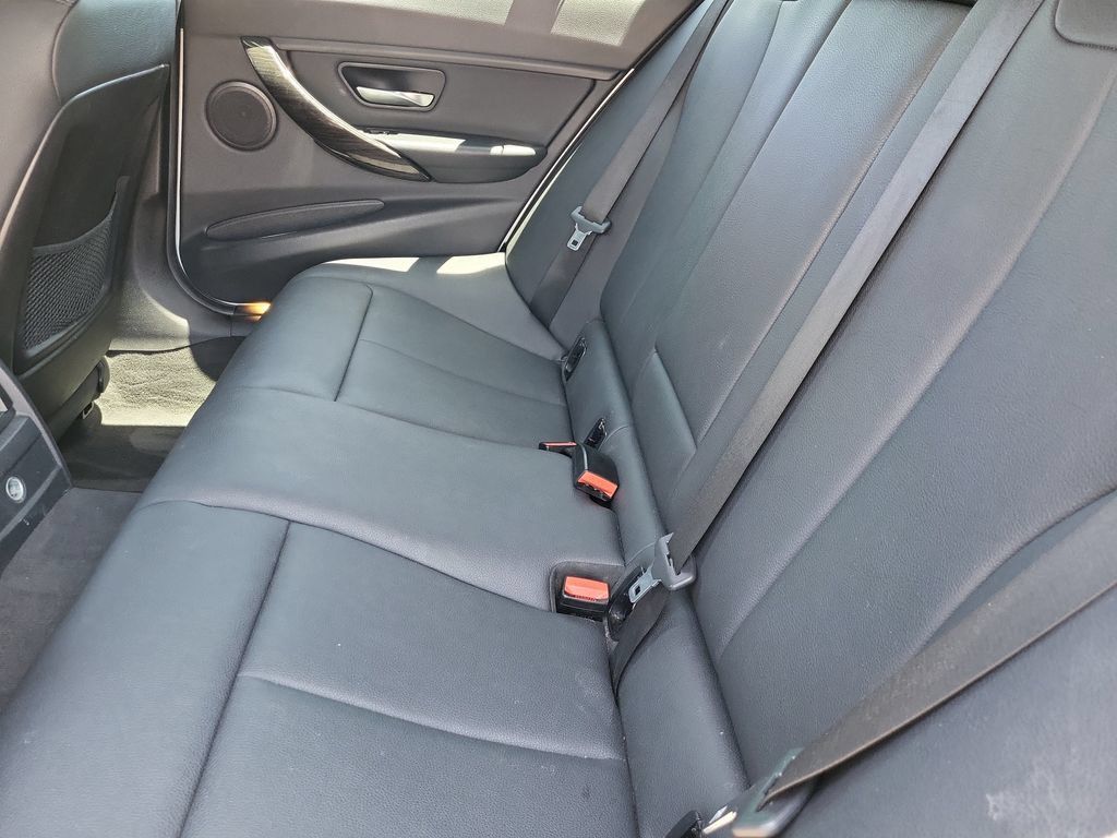 Used 2015 BMW 328i xDrive Wagon AWD/4WD image 16