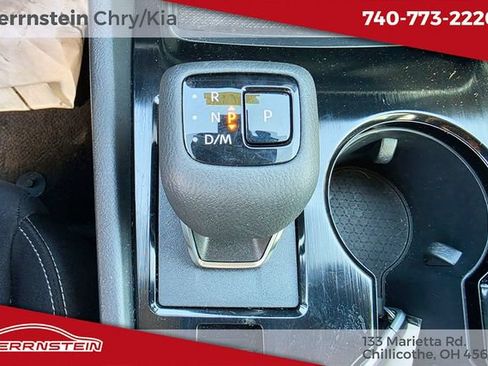 Used 2024 Nissan Rogue S AWD/4WD image 21
