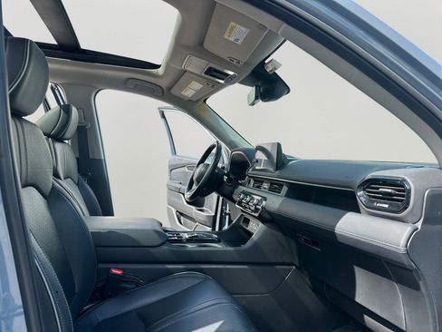 Used 2023 Honda Pilot Elite image 11