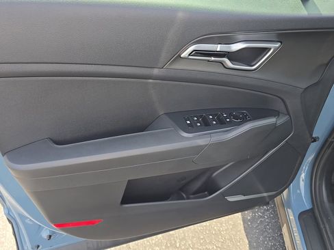 New 2026 Kia Sportage S image 17