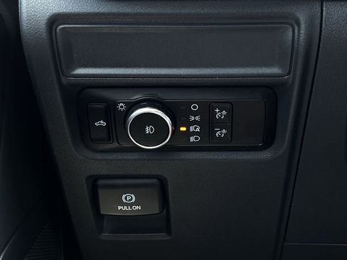 Used 2024 Ford F150 STX AWD/4WD image 22