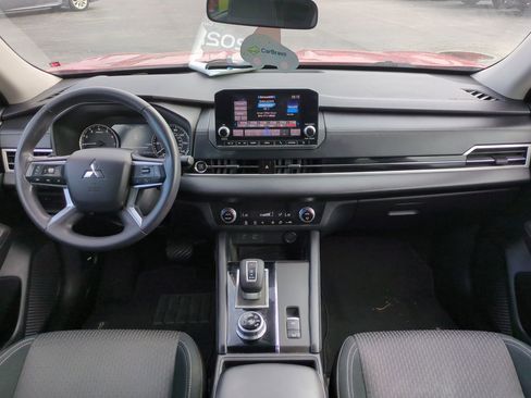 Used 2022 Mitsubishi Outlander ES image 15