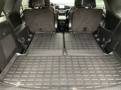 Certified 2023 Ford Explorer ST-Line w/ Class IV Trailer Tow Package image 17