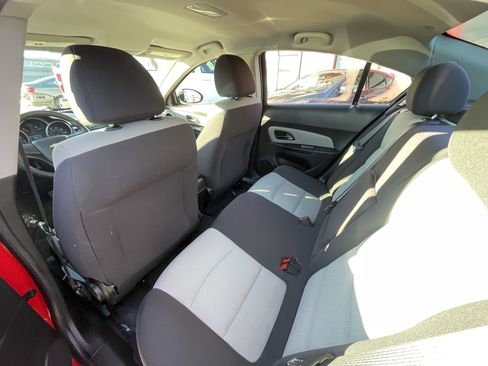 Used 2014 Chevrolet Cruze LS image 12