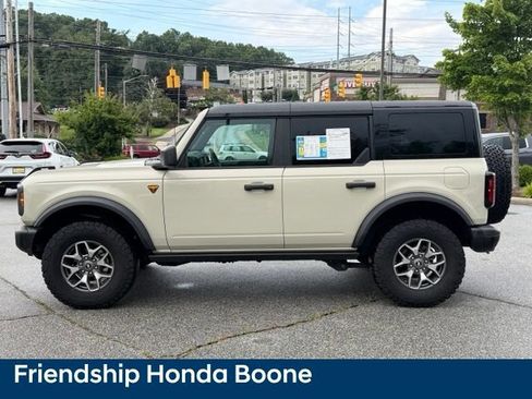 Used 2025 Ford Bronco Badlands AWD/4WD image 8
