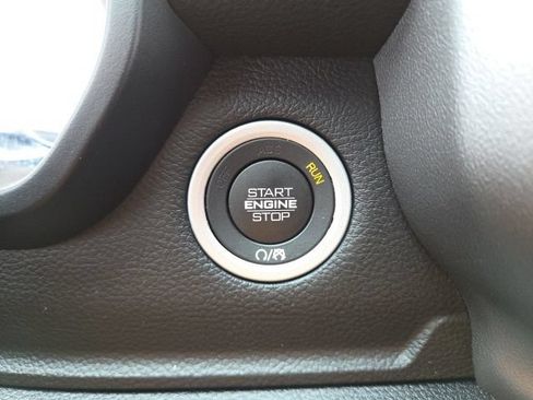 Used 2019 RAM 1500 Big Horn AWD/4WD image 52