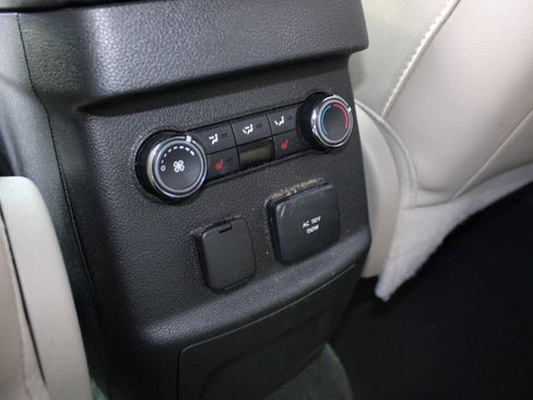 Used 2014 Ford Explorer Limited w/ Equipment Group 301A AWD/4WD image 18