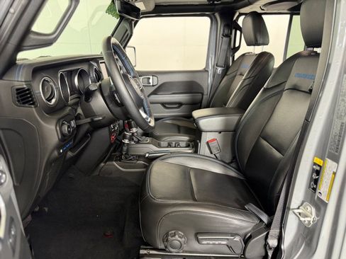 Certified 2023 Jeep Wrangler Unlimited Rubicon 4xe w/ Cold Weather Group AWD/4WD image 27