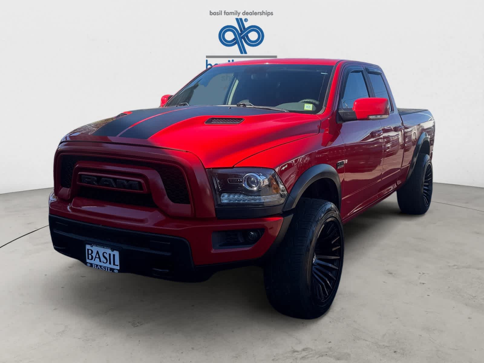 Used 2019 RAM 1500 Warlock AWD/4WD image 2