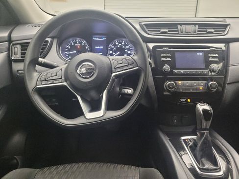 Used 2017 Nissan Rogue S image 22