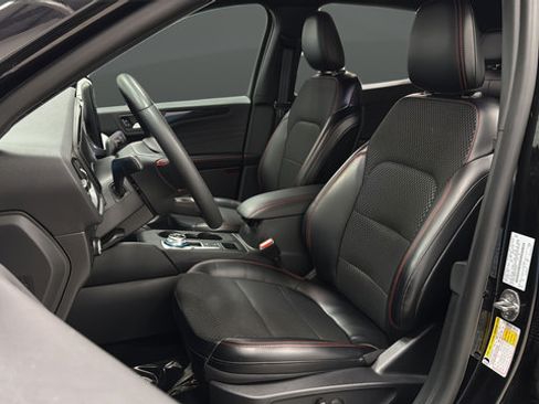 Used 2024 Ford Escape ST-Line w/ Tech Pack #1 AWD/4WD image 9