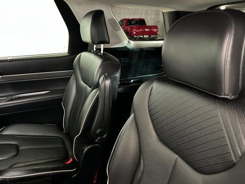 Used 2024 Hyundai Palisade SEL w/ Premium Package image 20