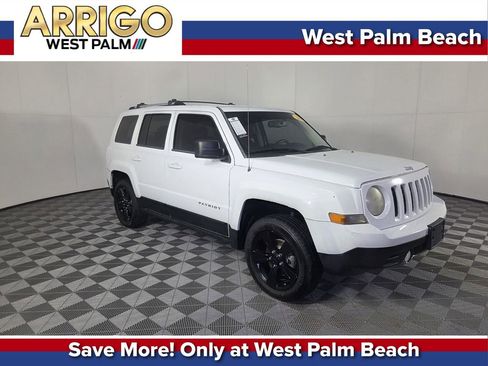 Used 2012 Jeep Patriot Latitude FWD image 1