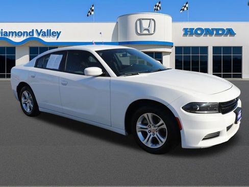 Used 2022 Dodge Charger SXT image 1
