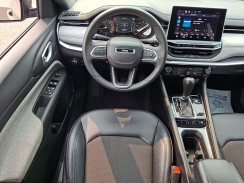 Certified 2024 Jeep Compass Latitude AWD/4WD image 22