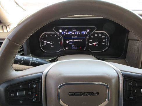 Used 2021 GMC Yukon Denali w/ Denali Ultimate Package AWD/4WD image 35